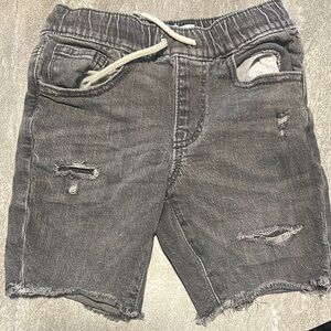 Old Navy Distressed Gray Denim Shorts Boys size Small 6-7